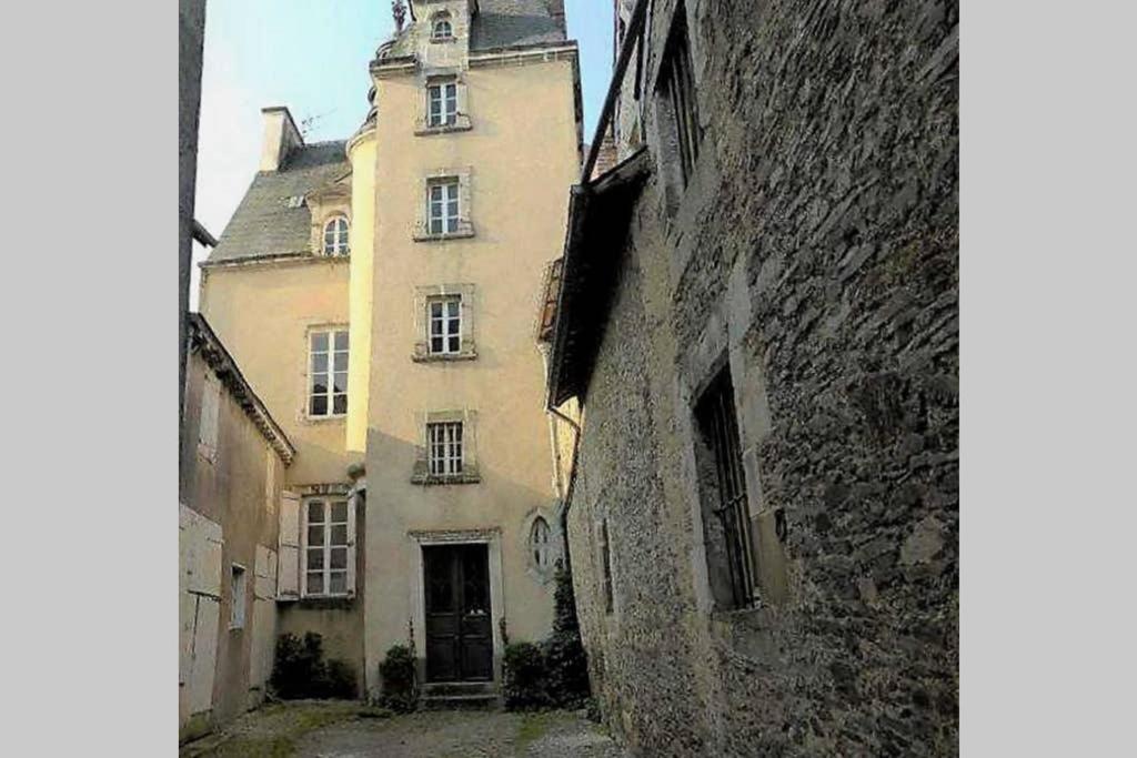 Charmant Duplex Centre Historique Vitré Exterior foto